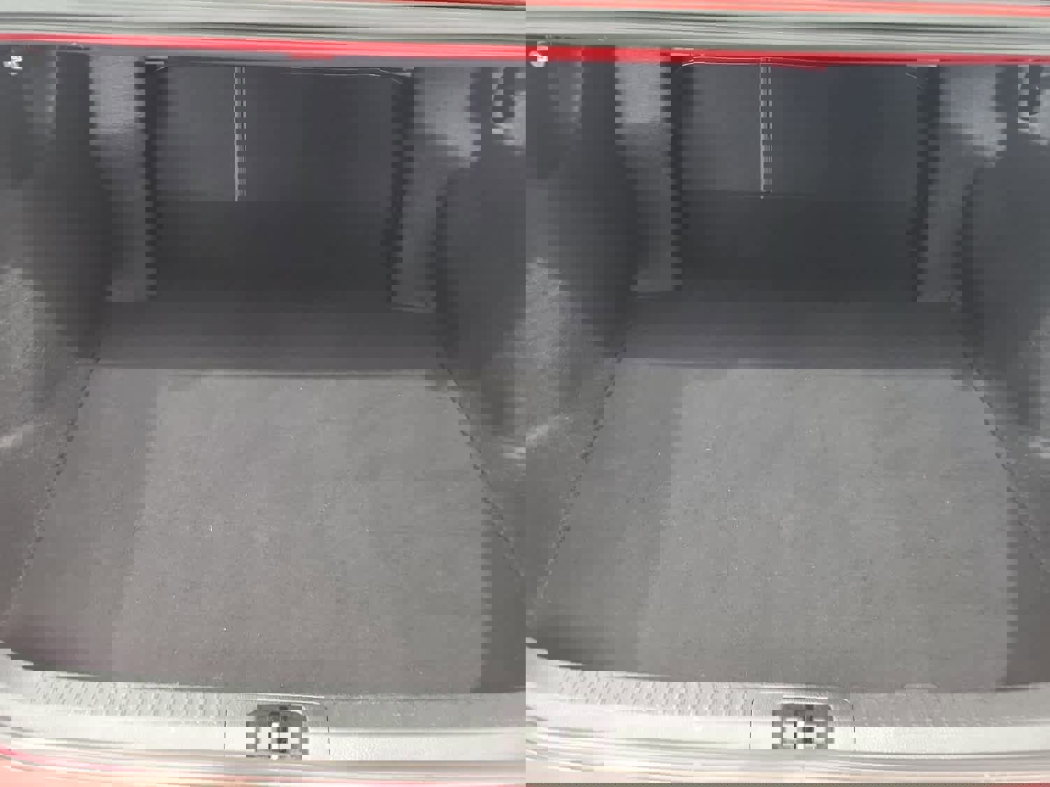 Used 2019 Toyota Camry SE image 30