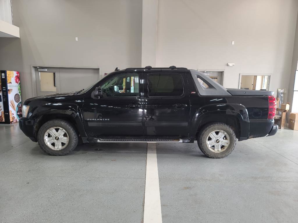Used 2011 Chevrolet Avalanche LT w/ Luxury Package