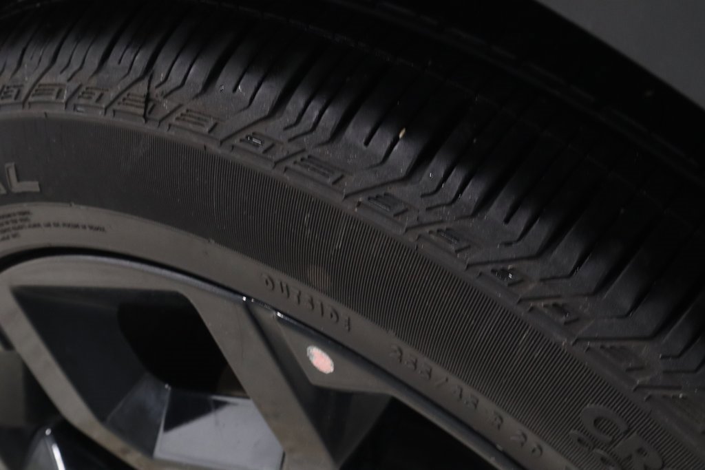 Used 2025 Kia Sorento SX image 19