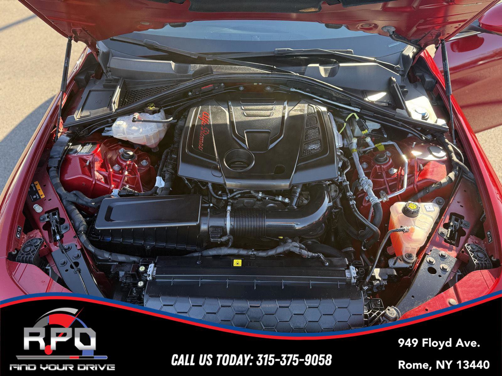 Used 2019 Alfa Romeo Giulia Ti w/ Quick Order Package 22X Lusso image 11