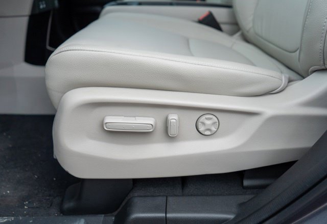 Used 2026 Honda Odyssey EX-L image 16