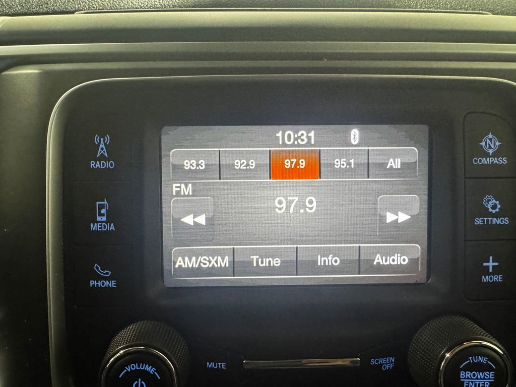 Used 2022 RAM 1500 Classic SLT image 3