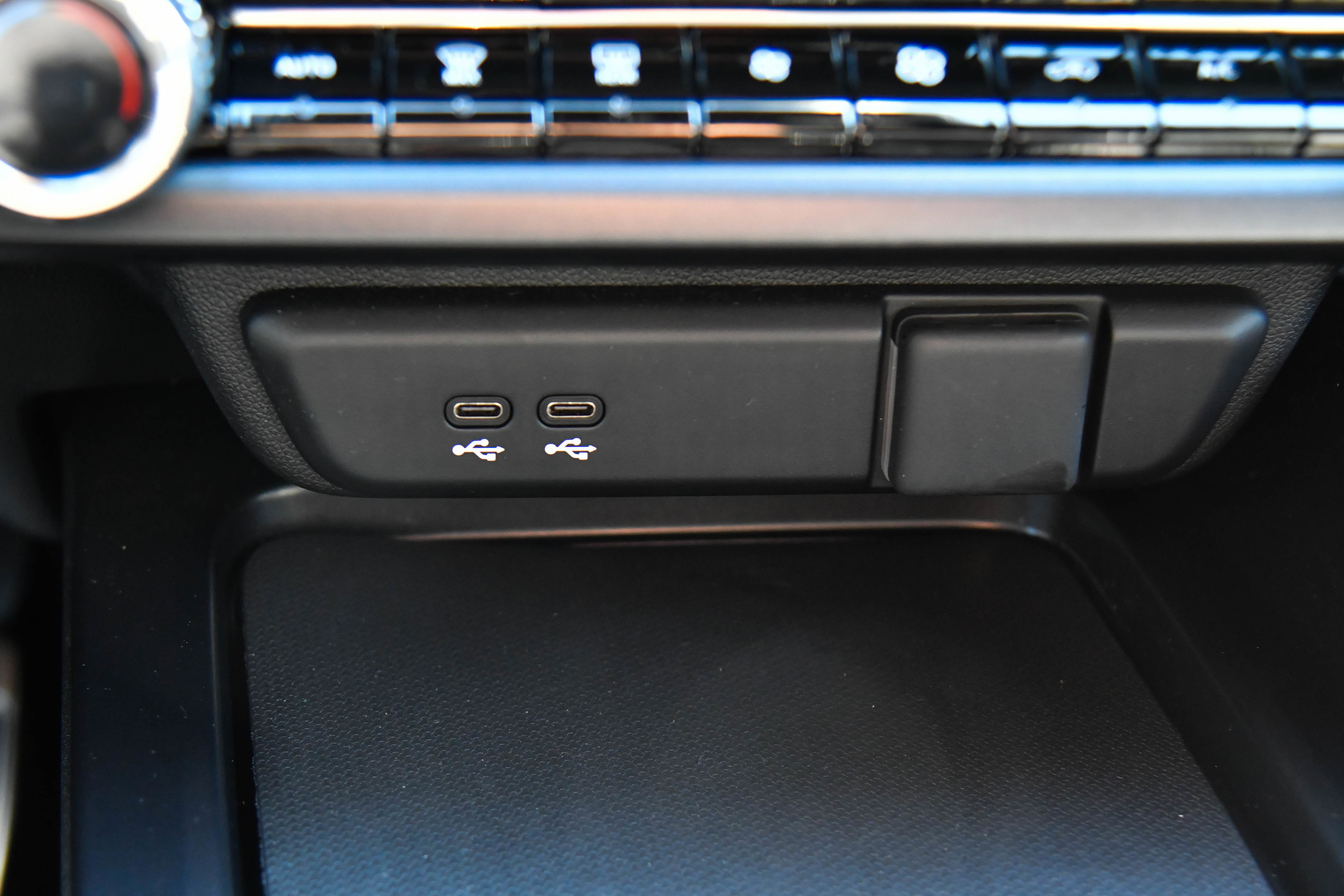 Used 2024 Acura ZDX A-Spec image 29