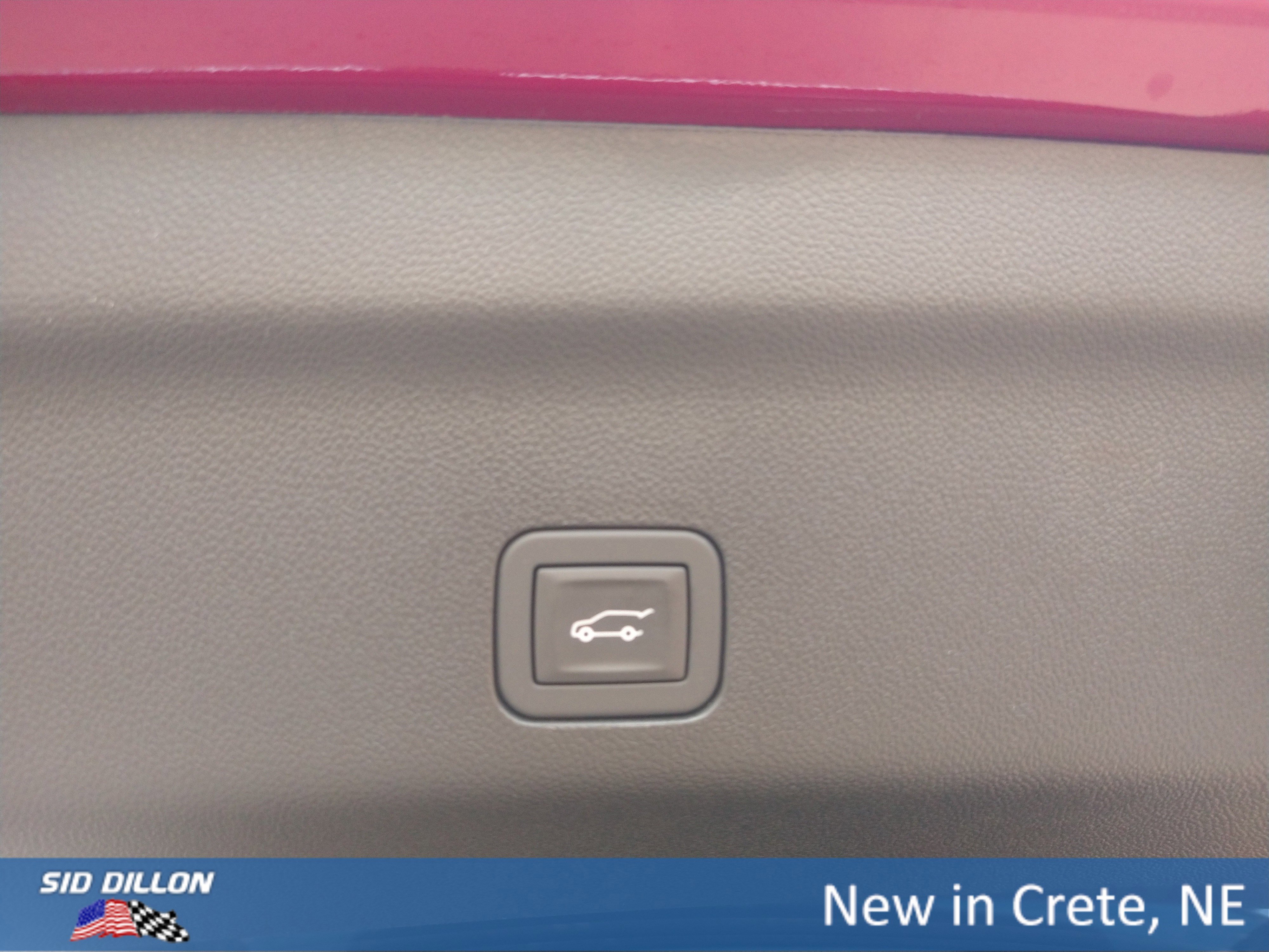 New 2026 Chevrolet Suburban Premier image 14