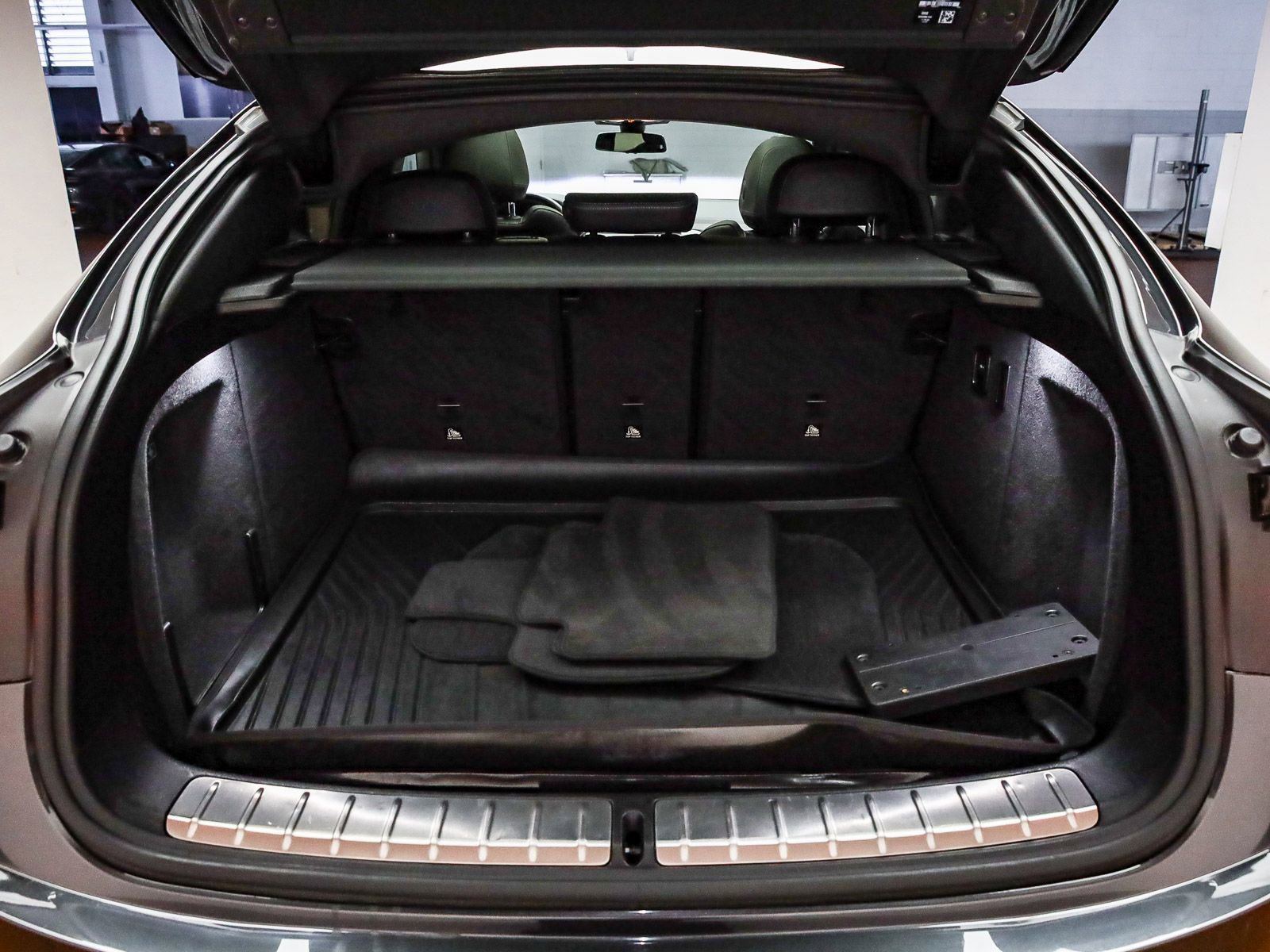 Certified 2023 BMW X4 M40i w/ Premium Package image 27