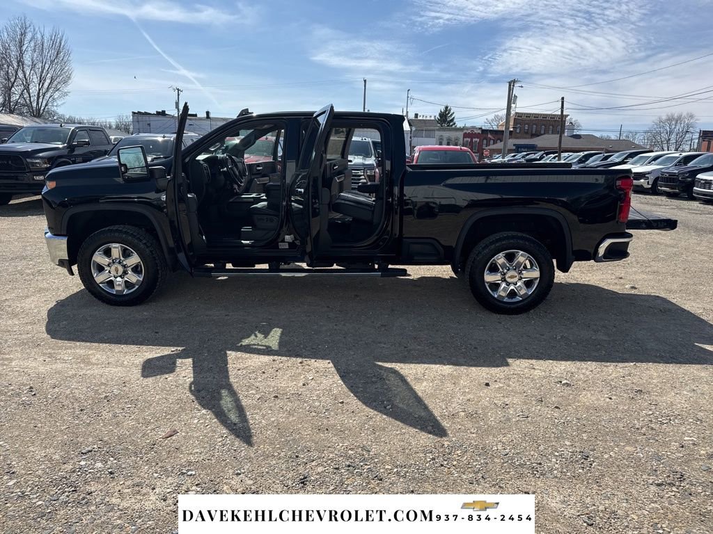Used 2022 Chevrolet Silverado 2500 LTZ w/ LTZ Plus Package image 32