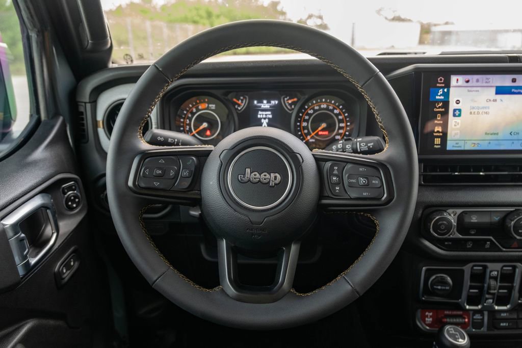 Used 2025 Jeep Wrangler Willys image 21