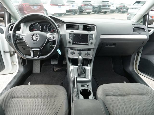 Used 2016 Volkswagen Golf S FWD image 22