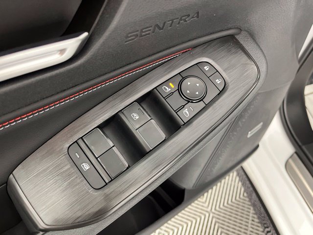 New 2027 Nissan Sentra SR w/ SR Premium Package FWD image 31