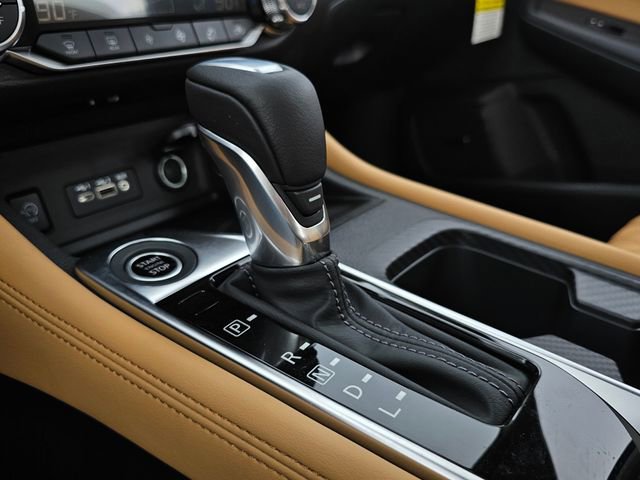 Used 2025 Nissan Sentra SV w/ SV Premium Package image 37