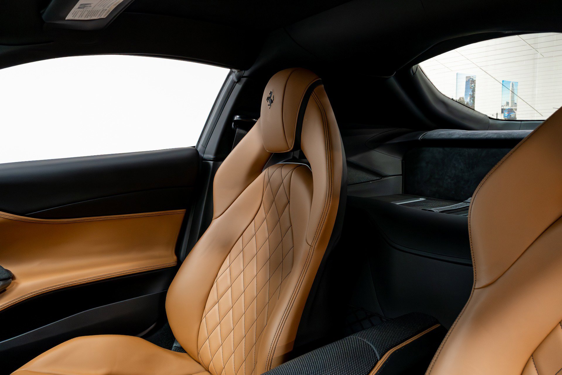Used 2020 Ferrari 812 Superfast RWD image 14