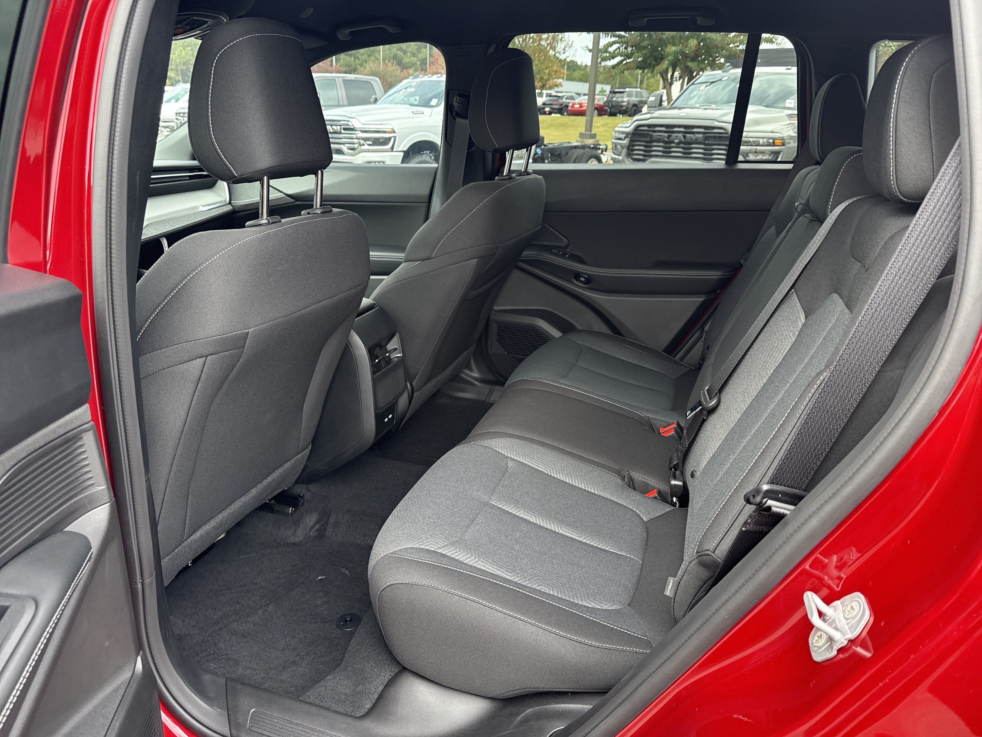 New 2026 Jeep Cherokee Laredo AWD/4WD image 22