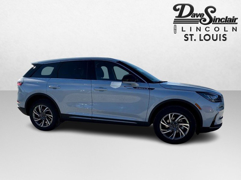 New 2025 Lincoln Corsair FWD image 4