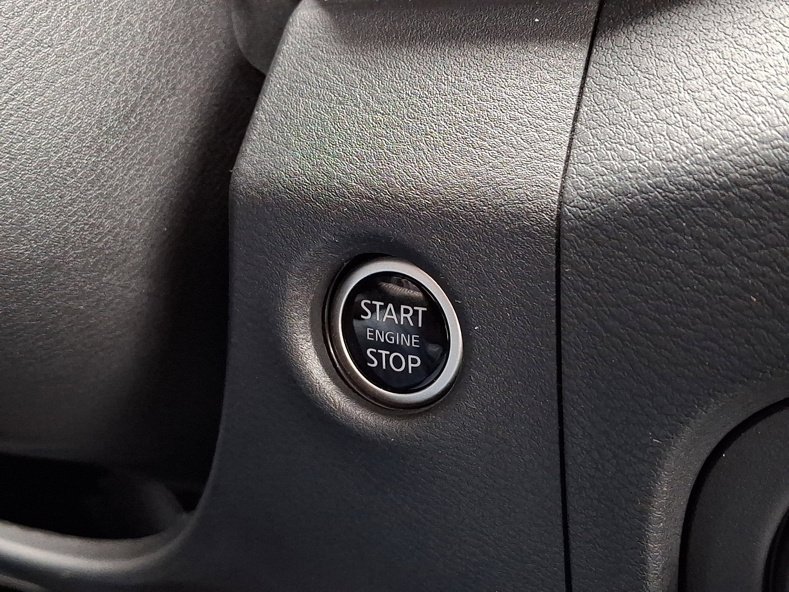 Used 2023 Nissan Frontier SV w/ SV Convenience Package image 23