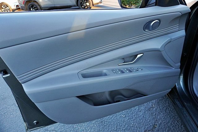 New 2026 Hyundai Elantra Sport FWD image 25