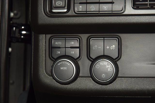 Used 2023 Chevrolet Tahoe High Country AWD/4WD image 34