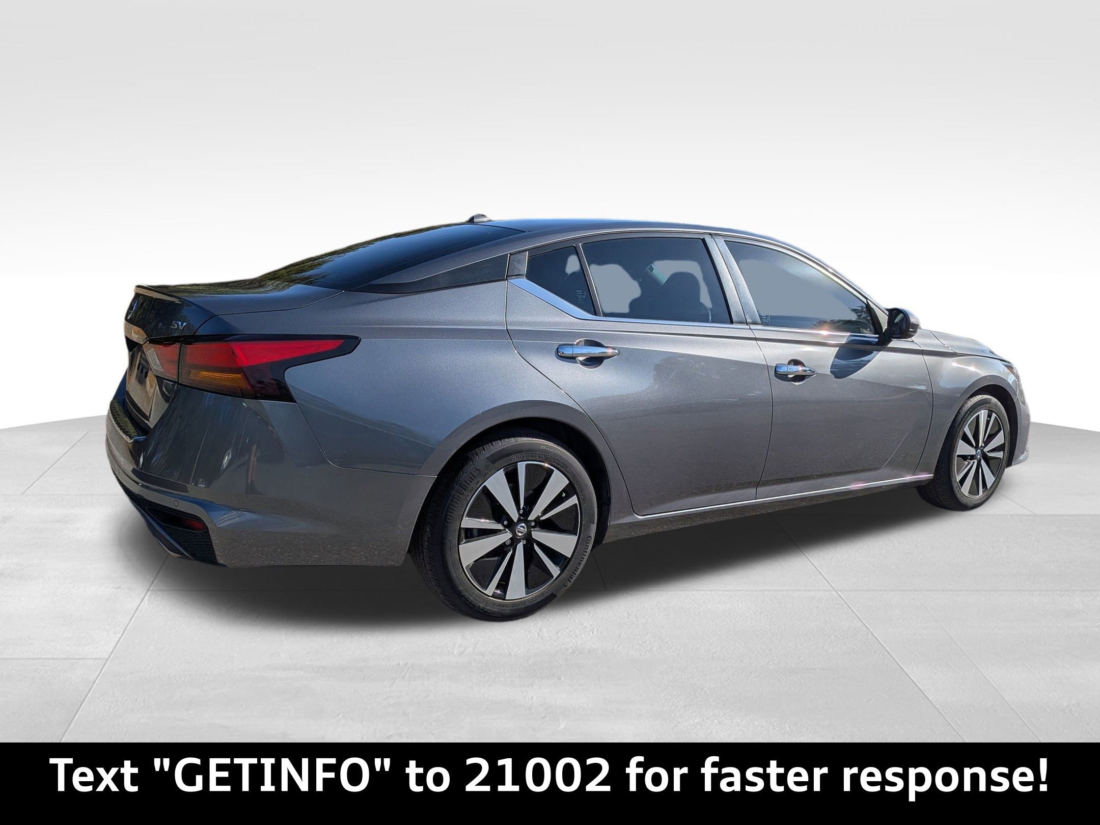 Used 2022 Nissan Altima 2.5 SV w/ SV Premium Package image 3