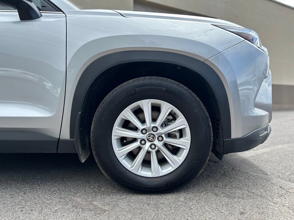 Used 2025 Toyota Grand Highlander AWD Hybrid image 2
