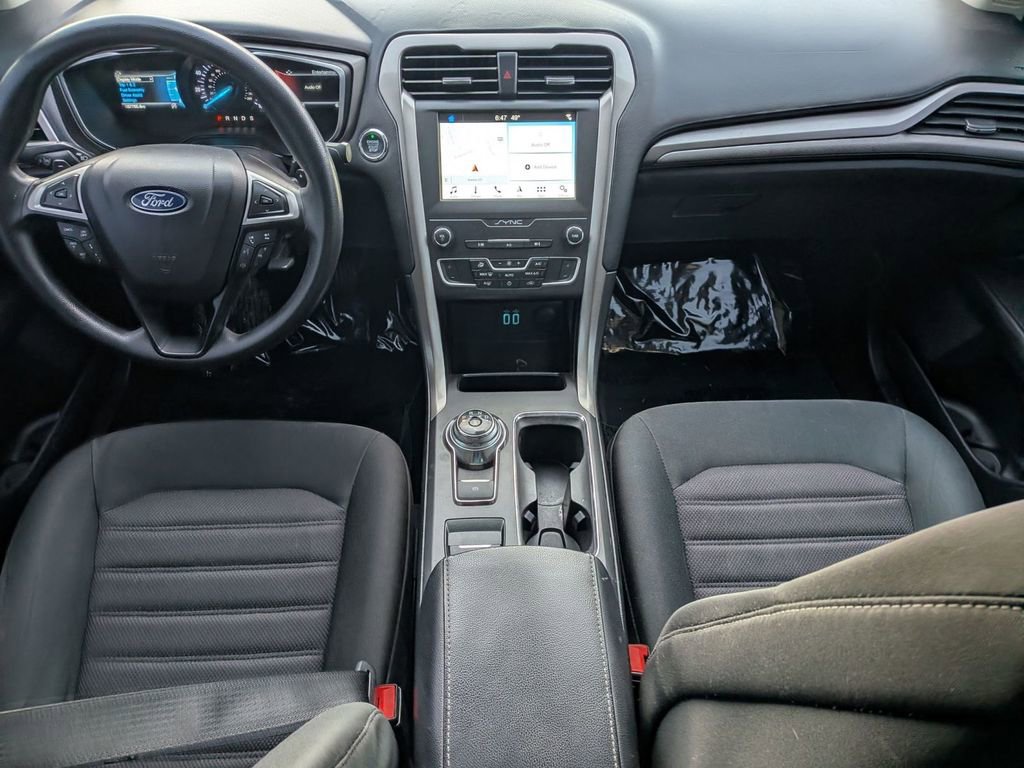 Used 2019 Ford Fusion SE image 31