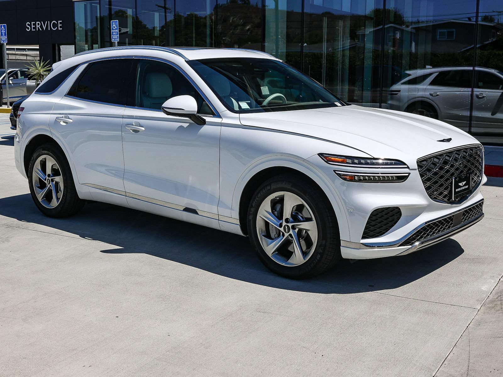 Used 2026 Genesis GV70 2.5T Advanced AWD/4WD image 3