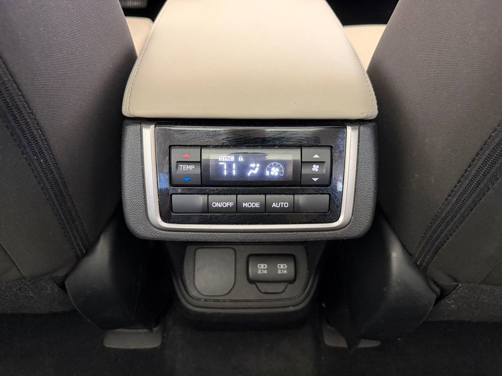 Used 2019 Subaru Ascent Premium AWD/4WD image 14