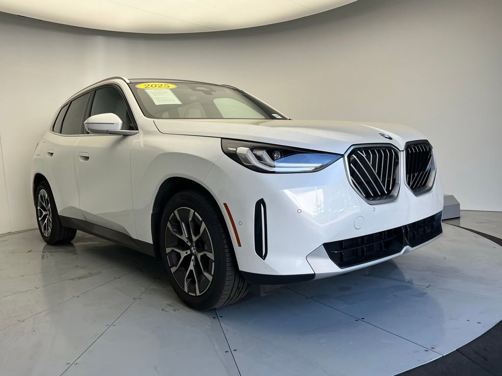 Certified 2025 BMW X3 xDrive30i AWD/4WD image 2