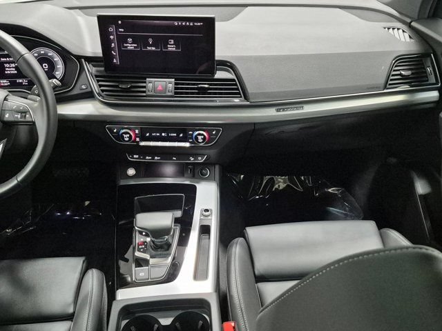 Certified 2025 Audi Q5 2.0T Premium w/ Convenience Plus Package AWD/4WD image 14