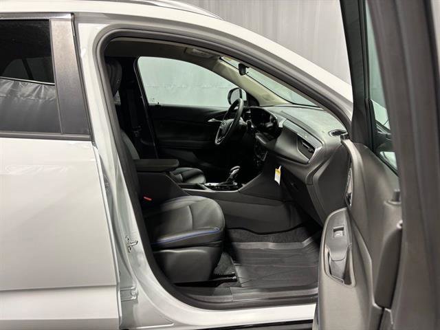 New 2026 Buick Encore GX Sport Touring image 12