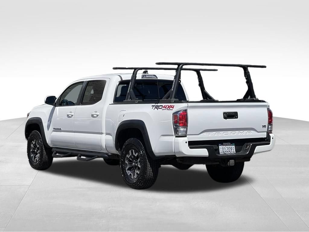 Certified 2021 Toyota Tacoma TRD Off-Road w/ TRD Premium Off Road Package AWD/4WD image 3