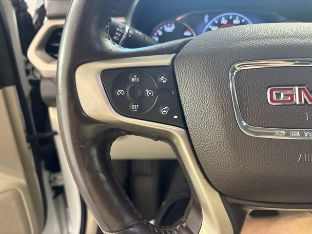Used 2018 GMC Acadia Denali w/ Technology Package AWD/4WD image 12