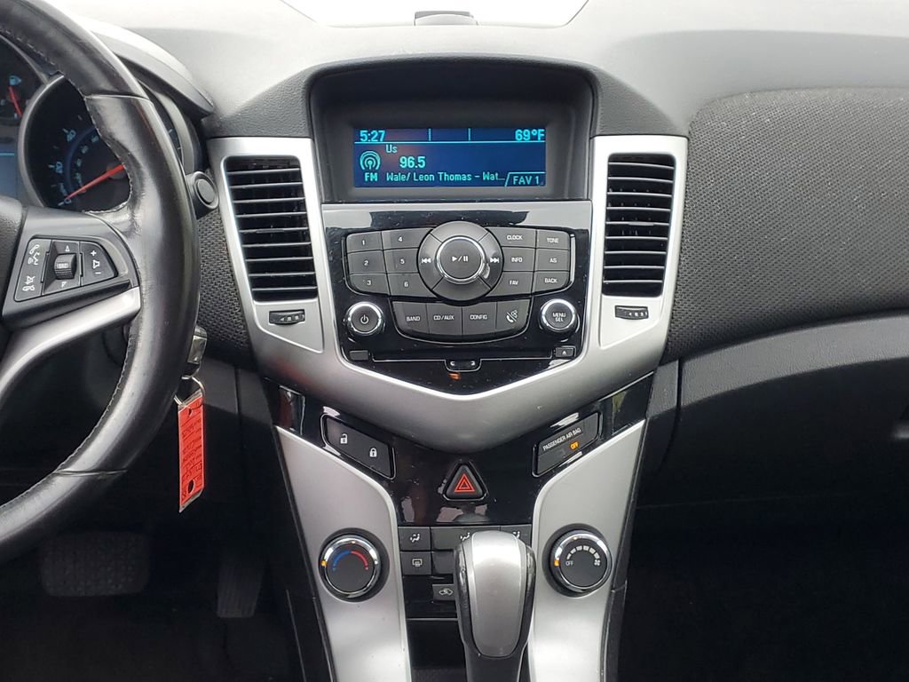Used 2013 Chevrolet Cruze LT FWD image 22