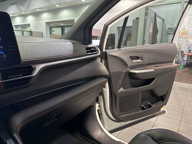 Used 2022 Toyota Sienna XSE image 25