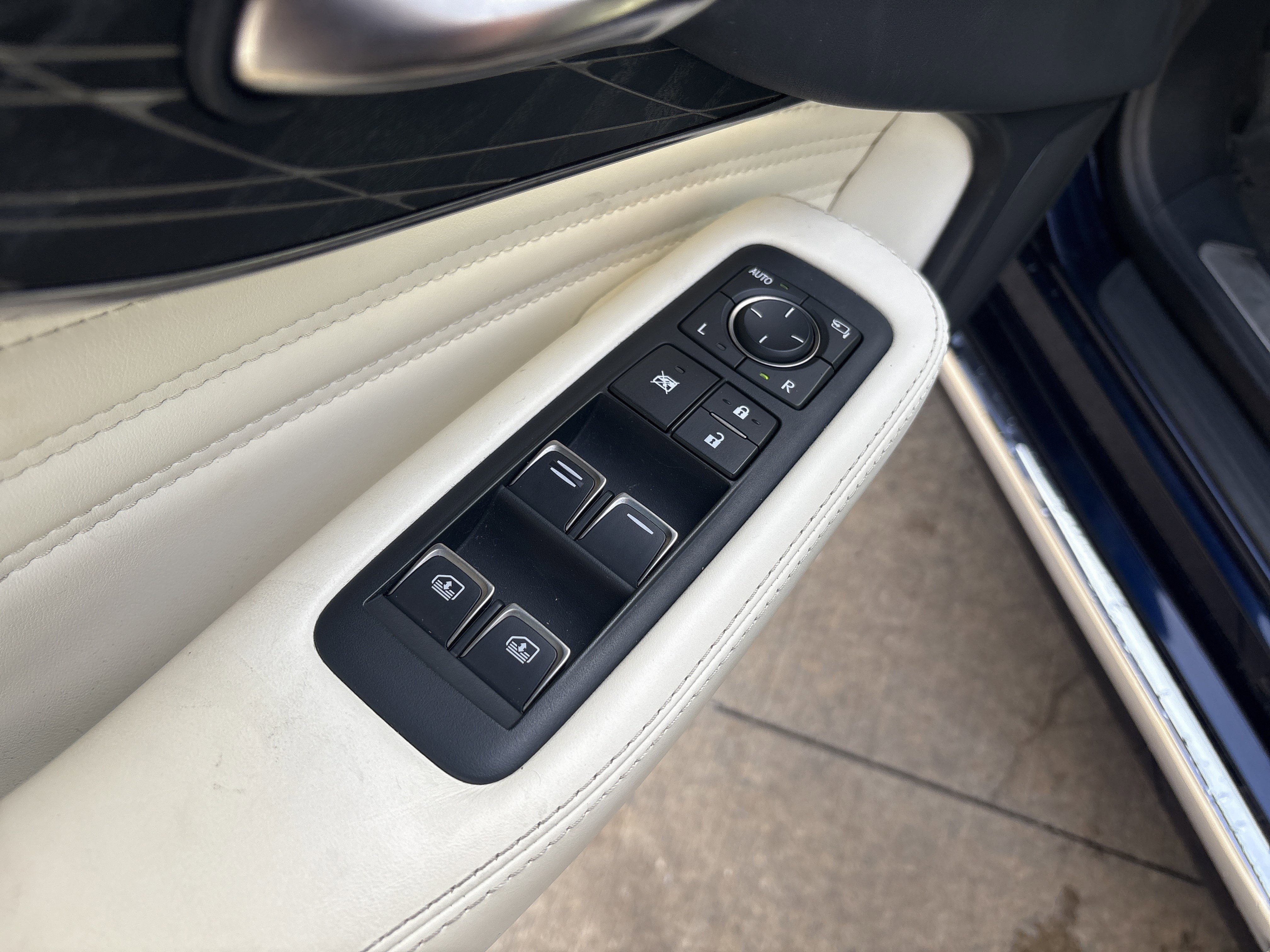 Certified 2022 Lexus LS 500 RWD image 15