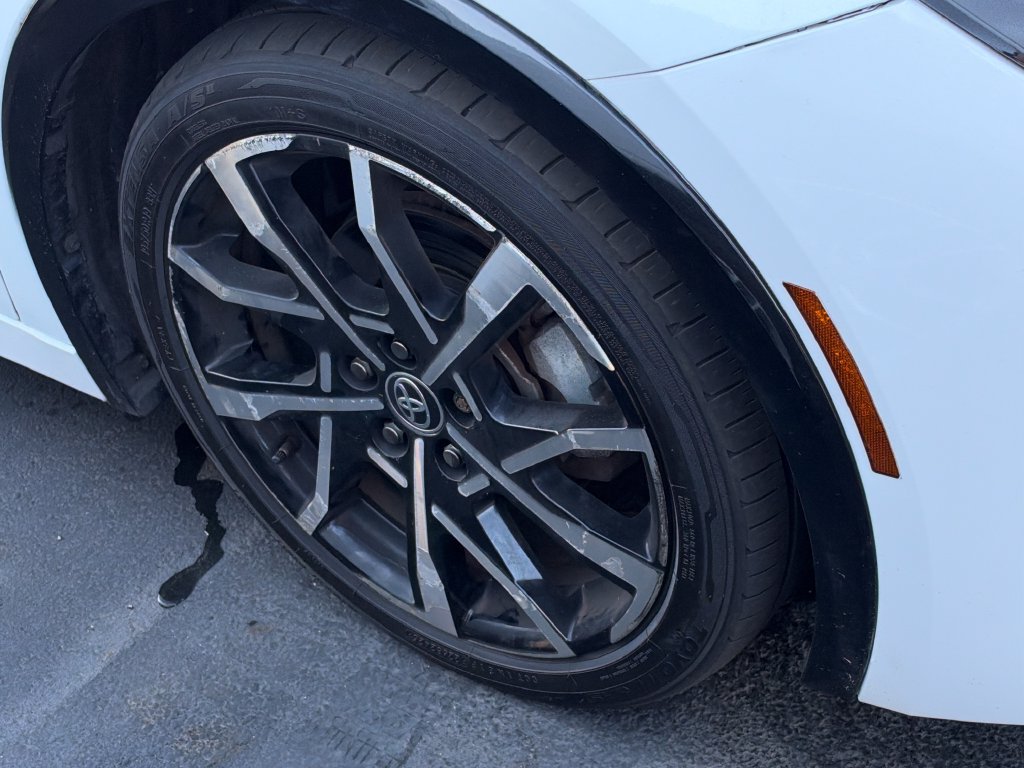 Used 2023 Toyota Prius Prime FWD image 9