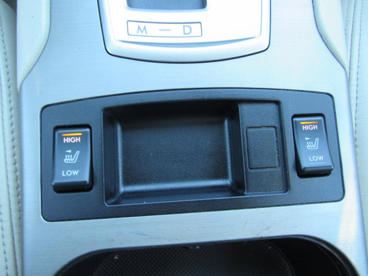 Used 2010 Subaru Legacy 2.5i Limited AWD/4WD image 18