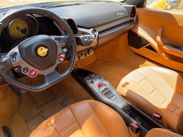 Used 2014 Ferrari 458 Spider RWD image 14