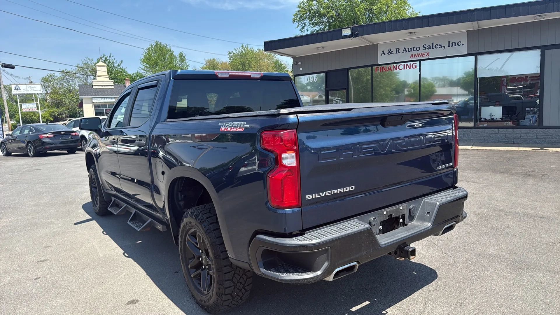 Used 2021 Chevrolet Silverado 1500 Custom Trail Boss AWD/4WD image 7
