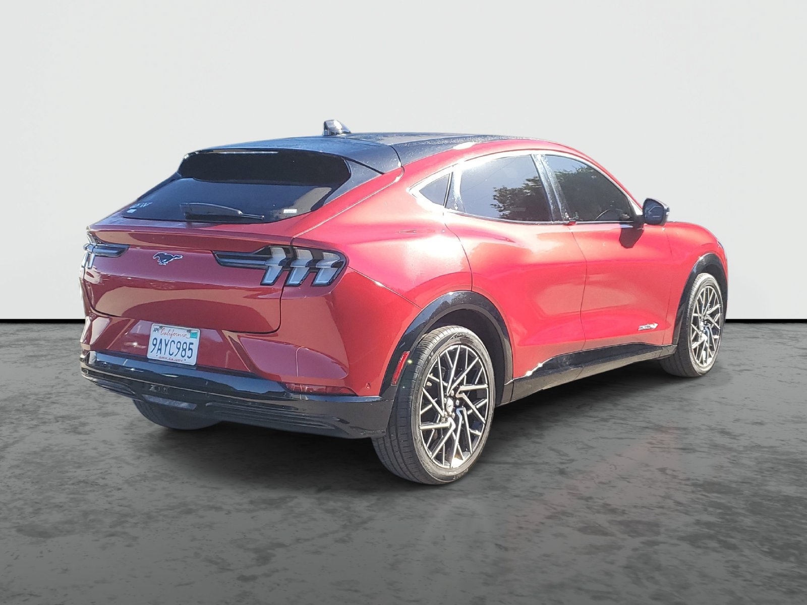 Used 2022 Ford Mustang Mach-E Premium AWD/4WD image 4