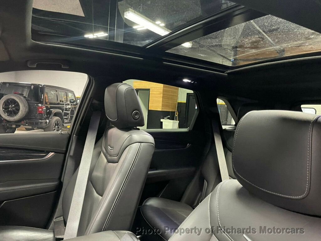 Used 2022 Cadillac XT5 Premium Luxury w/ LPO, ONYX Package AWD/4WD image 13