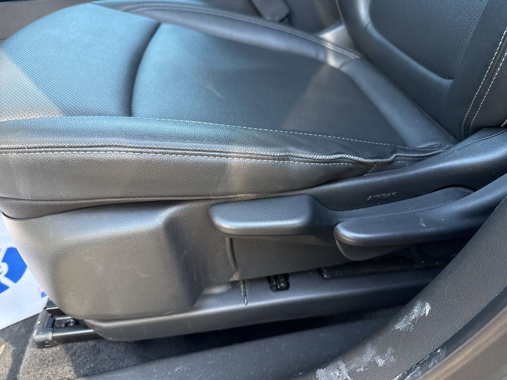 Used 2024 Buick Encore GX Sport Touring image 12