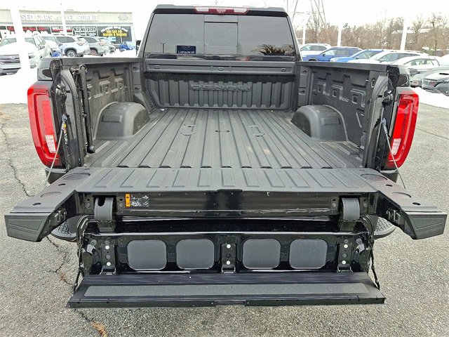 Used 2023 GMC Sierra 2500 Denali w/ Denali Ultimate Package image 32