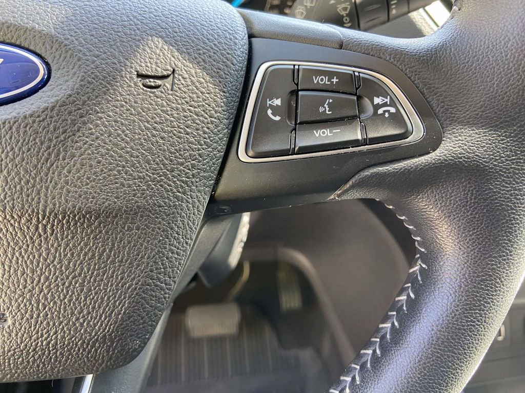 Used 2019 Ford Escape SE image 34