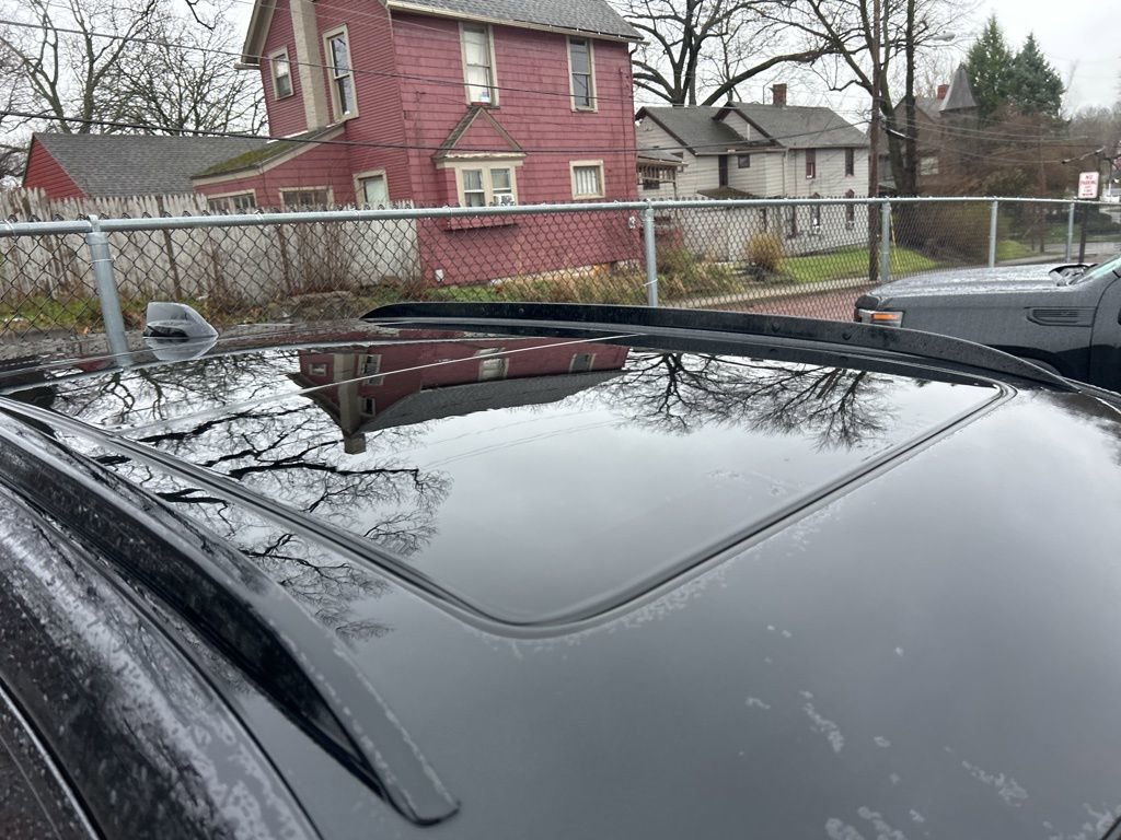 Used 2024 Cadillac XT4 Sport image 6