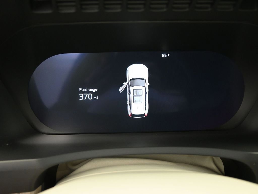 Certified 2024 Volvo XC90 B5 Plus w/ Protection Package image 12