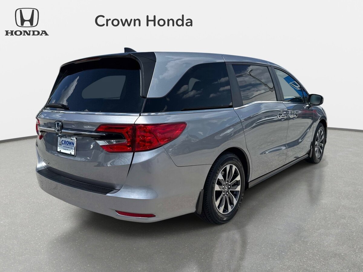 Certified 2024 Honda Odyssey EX-L image 4