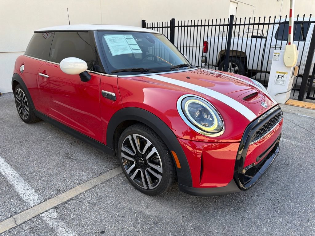 Certified 2023 MINI Cooper S FWD image 4