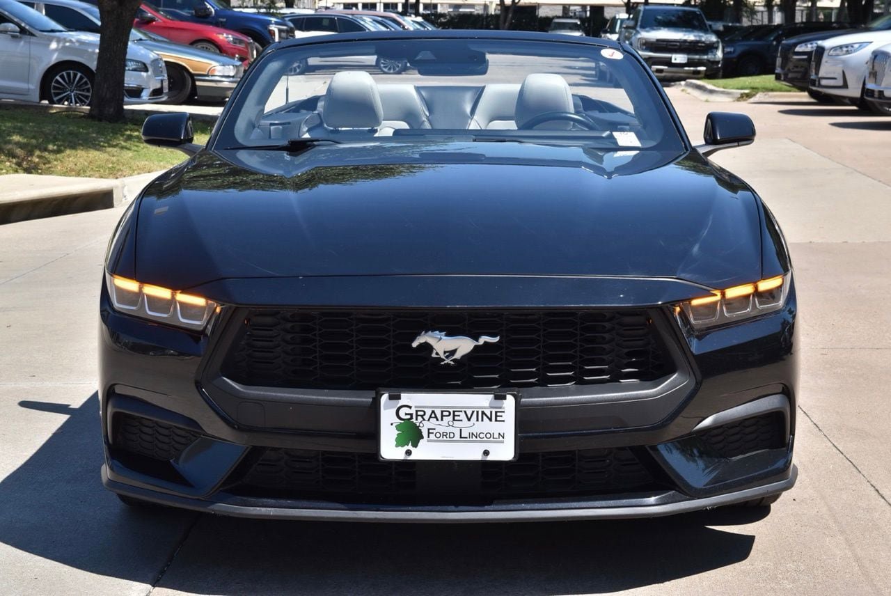 Used 2024 Ford Mustang Premium RWD image 4