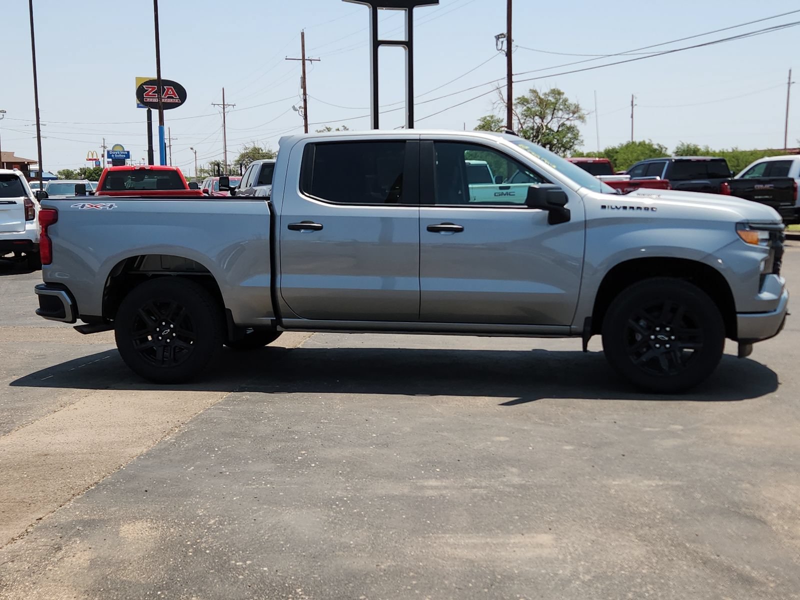 New 2026 Chevrolet Silverado 1500 Custom w/ LPO, Dark Essentials Package AWD/4WD image 5