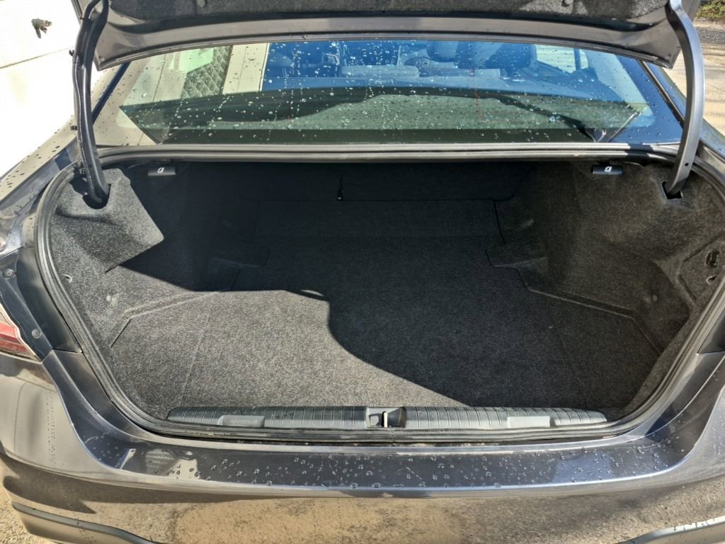 Used 2020 Subaru Legacy Premium AWD/4WD image 7