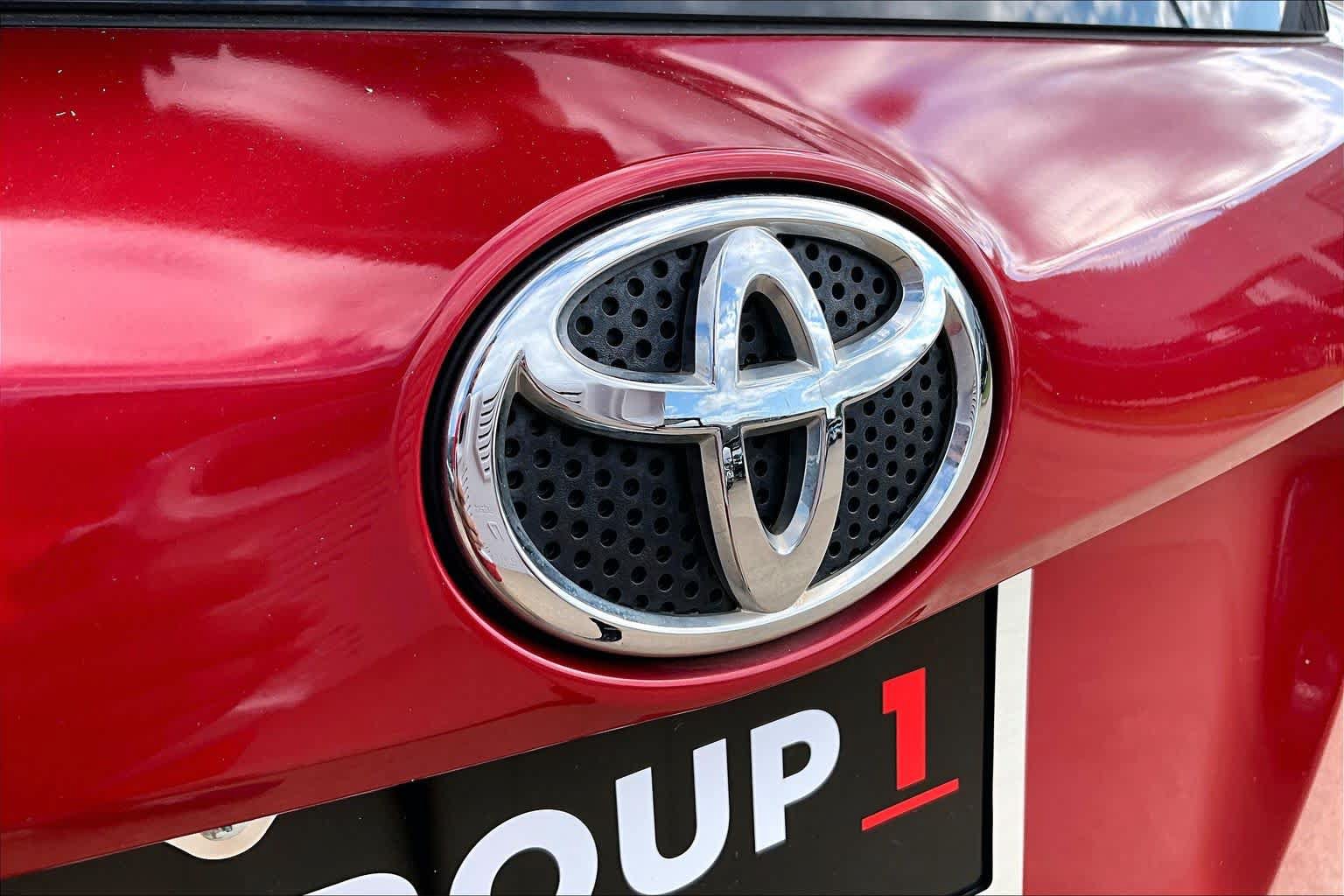 Used 2016 Toyota RAV4 LE FWD image 30